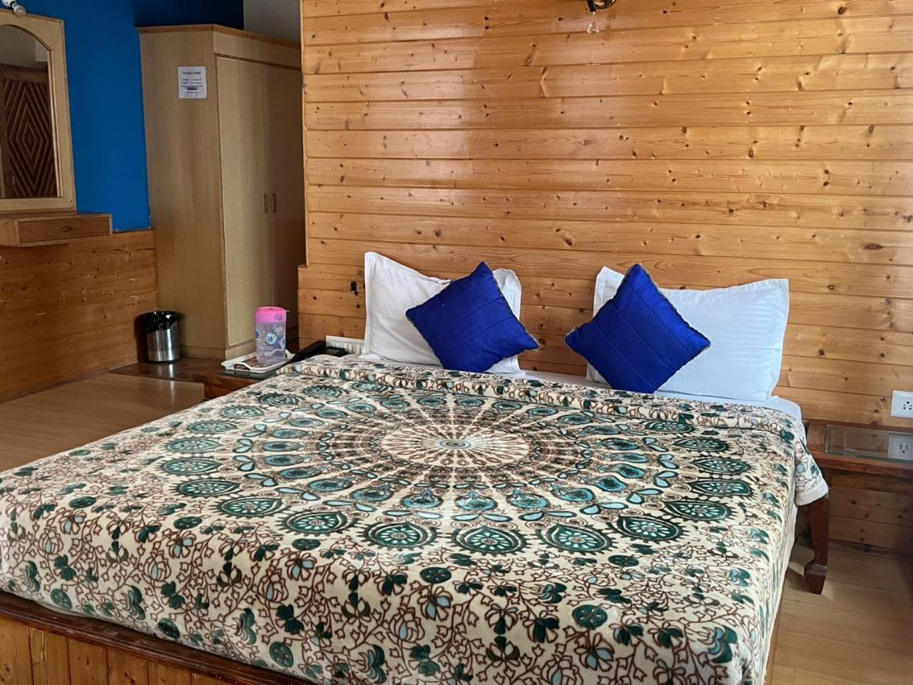 Mrikula Cottage Манали Экстерьер фото